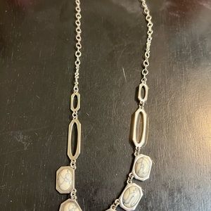 ONE PRE-OWNED 22” SILVERTONE LINK AND WHITE WITH GRAY STONES NECKLACE CTM1